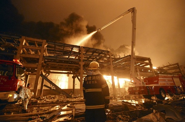 Пожар на заводе в Китае, есть погибшие
